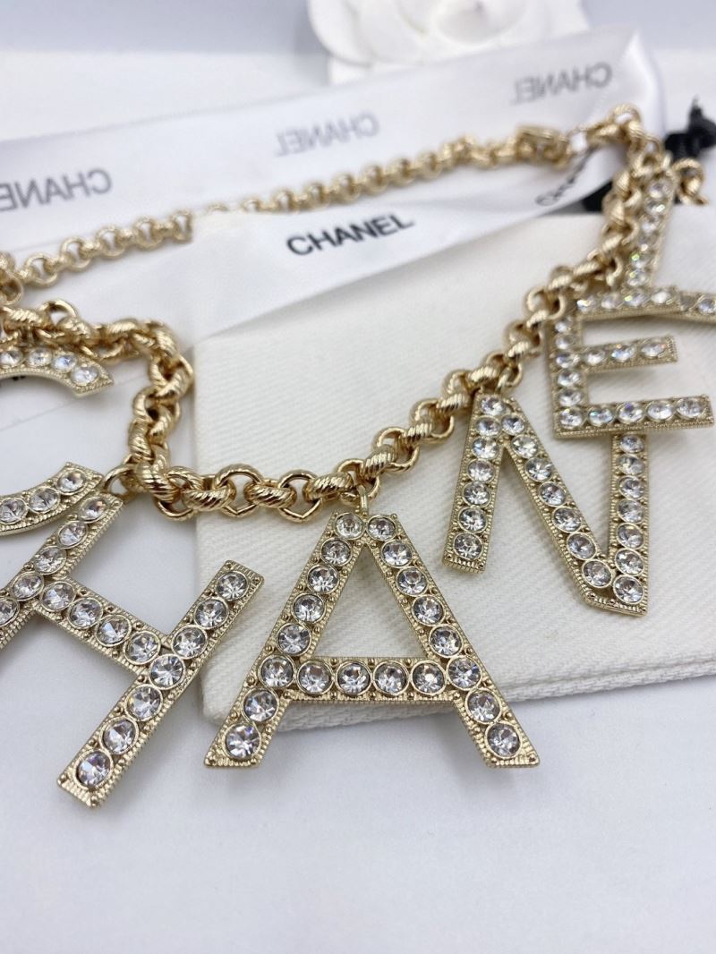 Ch**el waist chain